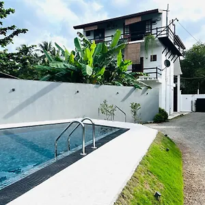 Hostel Vish Ceylon, Talawatugoda